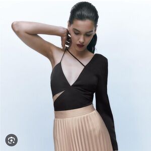 NWOT ZARA BLACK CUT OUT TOP STRAPPY ONE SLEEVE XS